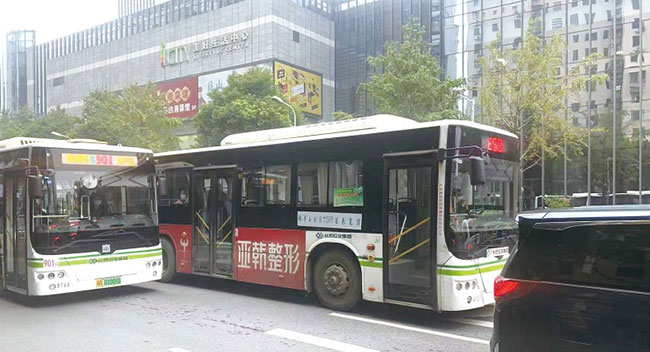 長沙公交車廣告歸來，與四個月前相比有何變化？