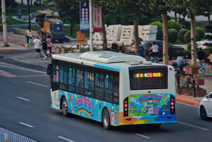 沈陽公交車巴士廣告價格收費標(biāo)準(zhǔn)，沈陽公交車身貼廣告案例優(yōu)勢