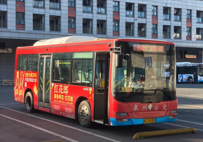 泉州公交巴士外車身廣告優(yōu)勢線路推薦，泉州公交車身廣告價格收費