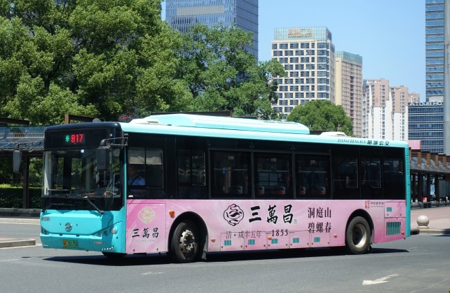 蘇州公交車(chē)巴士車(chē)身廣告茶葉投放案例，蘇州公交外車(chē)身貼廣告價(jià)格